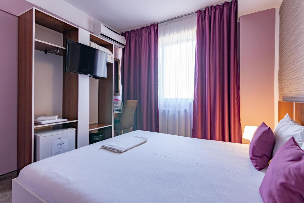 Hotel Bordeaux Galaţi Extérieur photo