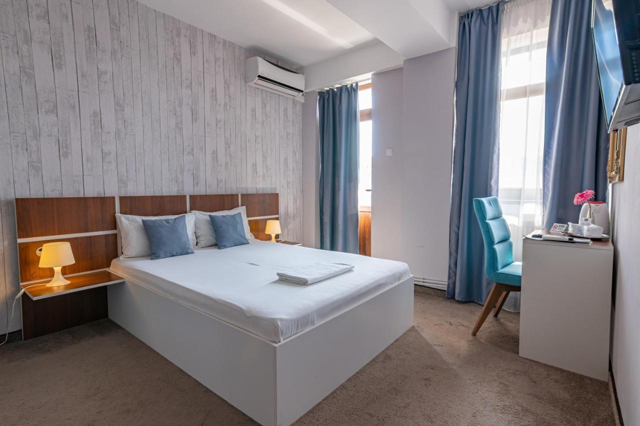 Hotel Bordeaux Galaţi Extérieur photo
