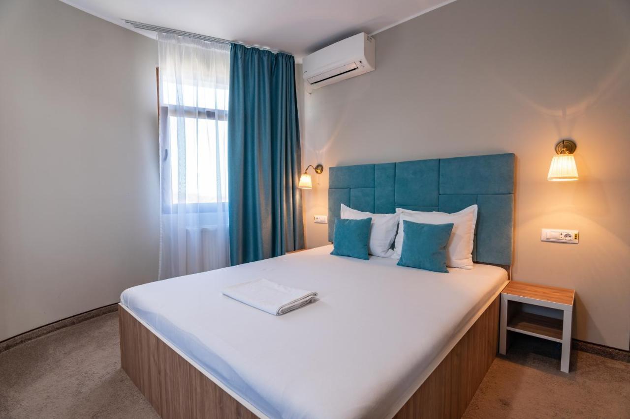Hotel Bordeaux Galaţi Extérieur photo