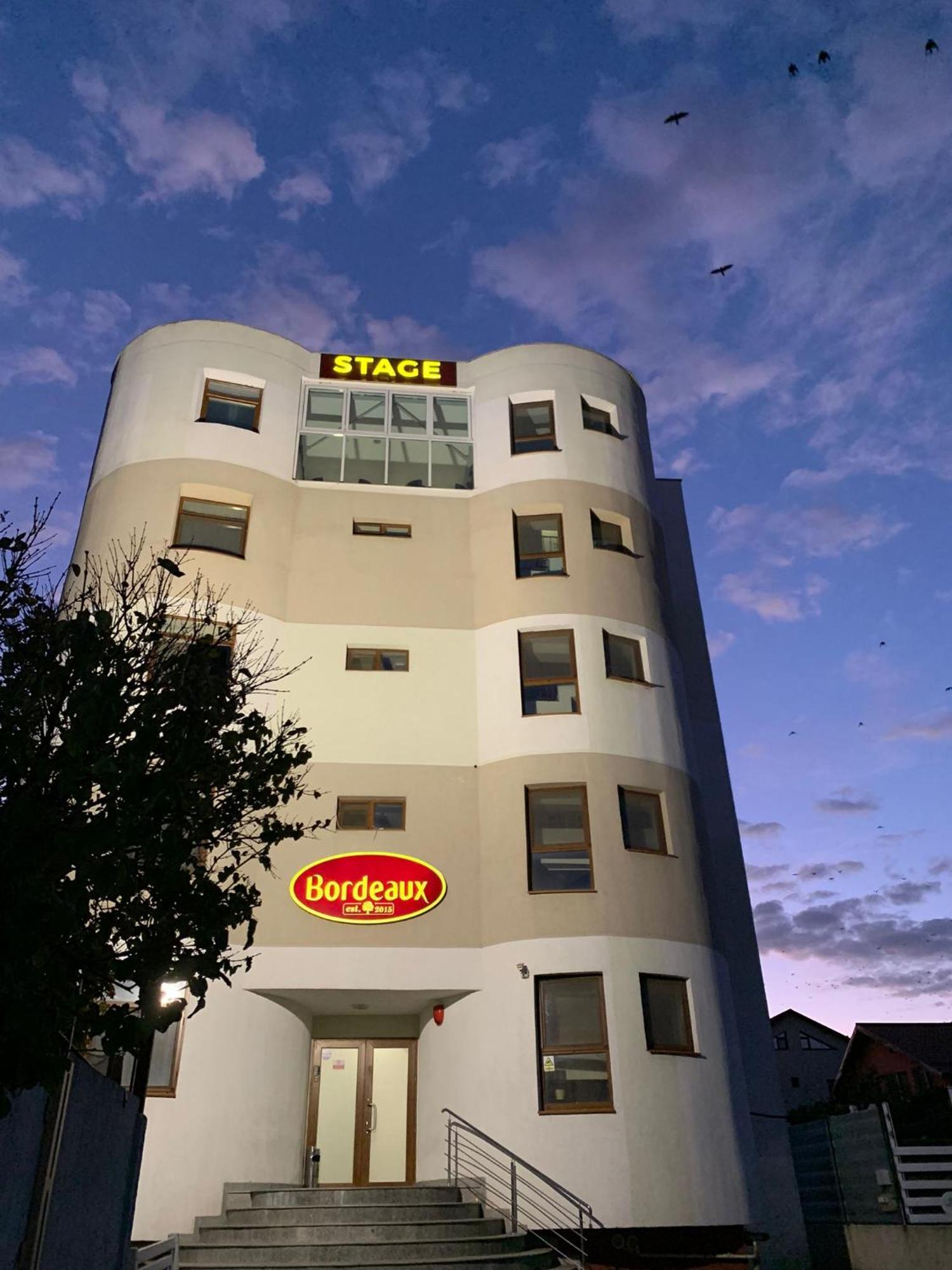 Hotel Bordeaux Galaţi Extérieur photo
