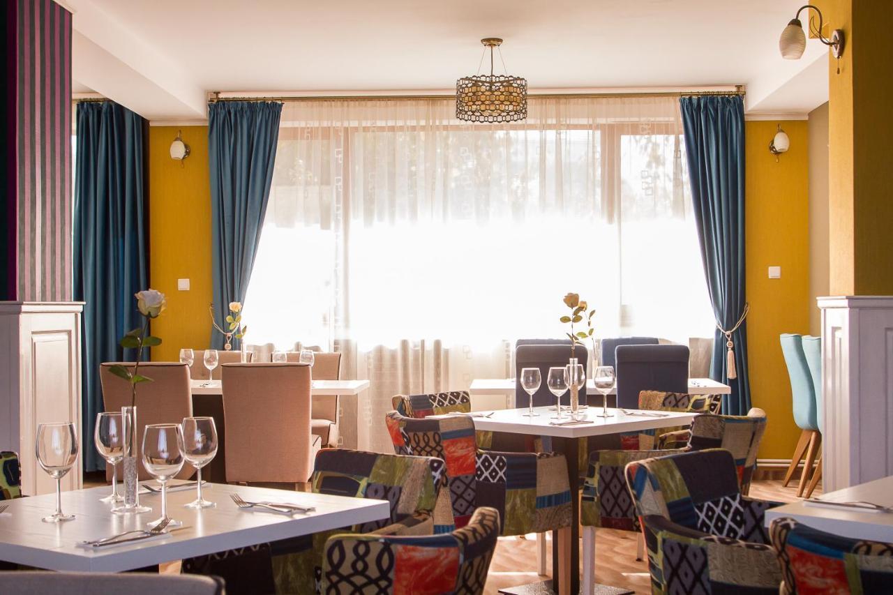 Hotel Bordeaux Galaţi Extérieur photo