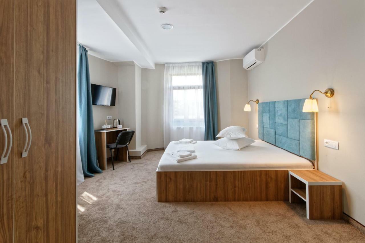 Hotel Bordeaux Galaţi Extérieur photo